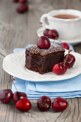 Chocolate brownies with fresh berry