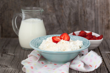 Dieting cottage cheese with fresh strawberries