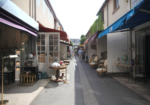 ［PARIS］パリ・クリニャンクールの蚤の市［世界最大規模を誇る］