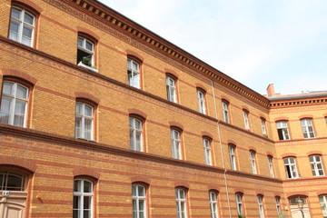 Fototapeta na wymiar Backsteingebäude