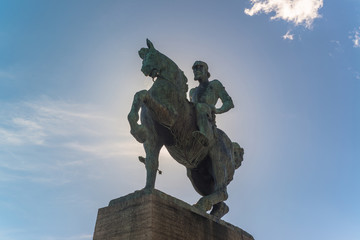 Obraz premium monument near Grossmunster cathedral, Switzerland
