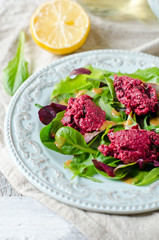 Beet salad with arugula