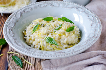 Risotto with lemon and mint