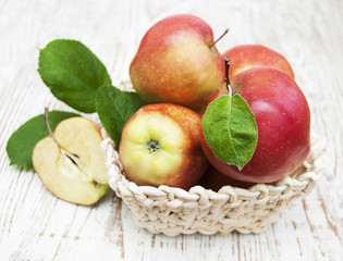 Red apples