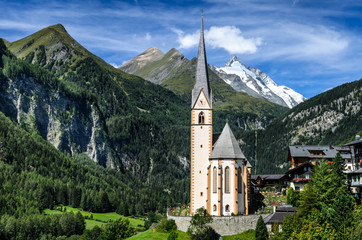 Fototapeta na wymiar Grossglockner in Austria, European Alps