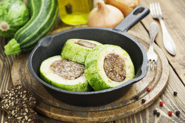 Zucchini with meat