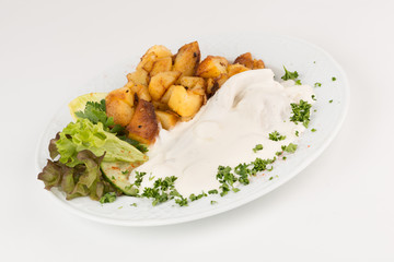 Sahnehering mit Bratkartoffeln