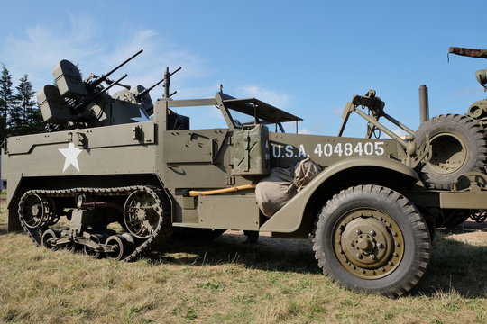 Half-Track M16