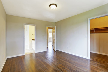Fototapeta premium Empty master bedroom interior