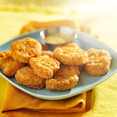 chicken nuggets with honey mustard sauce