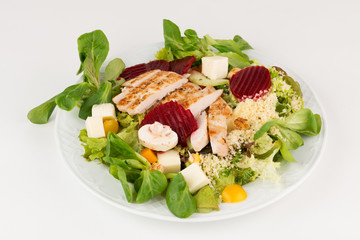 Salat mit Hähnchenbruststreifen