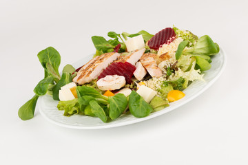 Salat mit Hähnchenbruststreifen