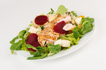 Salat mit Hähnchenbruststreifen