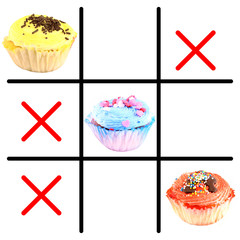 Muffins tic tac toe