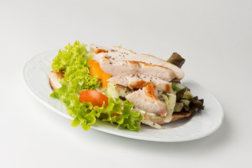 Salat mit Putenstreifen