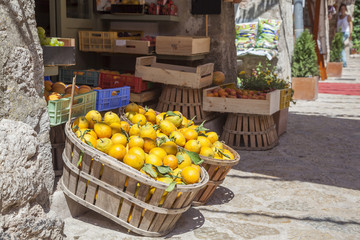 Boxes of lemons in a fruit shop © bbsferrari