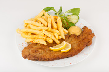 Schnitzel mit Pommes
