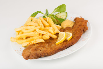 Schnitzel mit Pommes