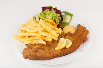 Schnitzel mit Pommes
