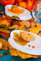 Thanksgiving table