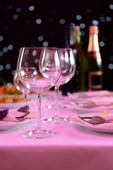 Table setting in restaurant