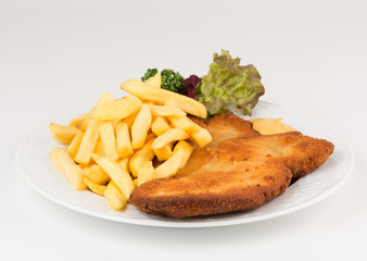 Schweinekotelett mit Pommes