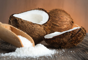 coconut and grounded coconut flakes