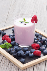 Milkshake with fresh berries
