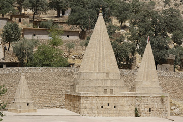 Lalish yezidi temples
