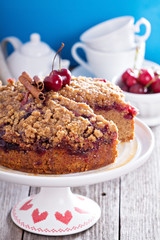 Cherry crumble coffee cake with cinnamon
