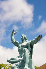 Fototapeta premium Pomnik Pokoju w Parku Pokoju w Nagasaki