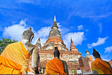 Fototapeta na wymiar Wat Yai Chai Mongkol in Ayutthaya province of Thailand