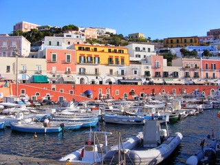 Isola di Ponza. Il porto