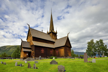 Fototapeta na wymiar Średniowieczny kościół, Norwegia, miejscowość Lom