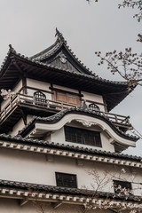 春の犬山城の天守