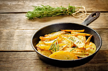 potatoes baked with rosemary