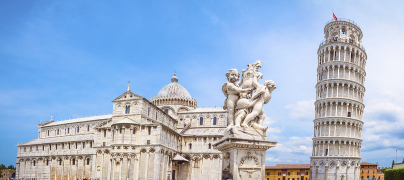 Leaning tower of Pisa, Italy