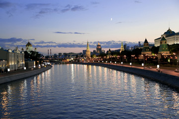 Fototapeta na wymiar sunset over Moscow