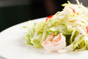 salad with shrimps