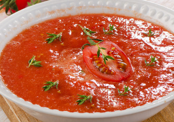 Fresh tomato soup
