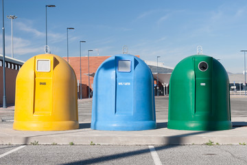 Garbage containers