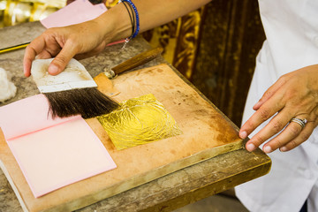 Lavorazione Foglia d'Oro