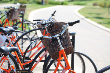 Fototapeta na wymiar road bike with a wicker basket of orange on the steering wheel