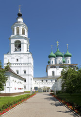 Fototapeta na wymiar The Tolgsky monastery in Yaroslavl. Russia