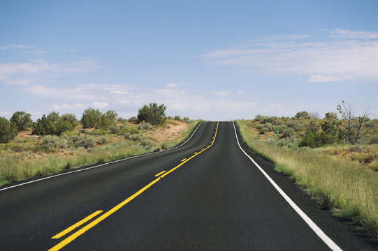 Long Empty Desert Highway Horizon