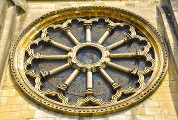 Rosetón de la iglesia de Auvers-sur-Oise, Francia