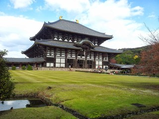 Fototapeta na wymiar Japanese temple