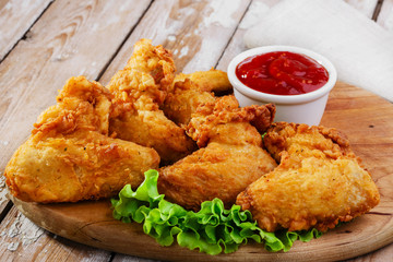 fried chicken wings in batter - 68601219