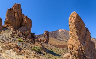 Teide volcano between Roques de Garcia rocks formation