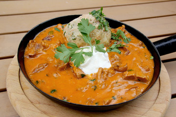 Eierschwammerlgulasch - Schladming